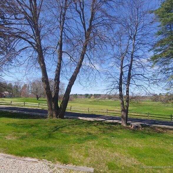 More Photos Of 15 Locke St, Kennebunkport Hospitality For Sale