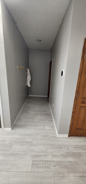 More Photos Of 3901 Wood Duck, Springfield Medical For Lease