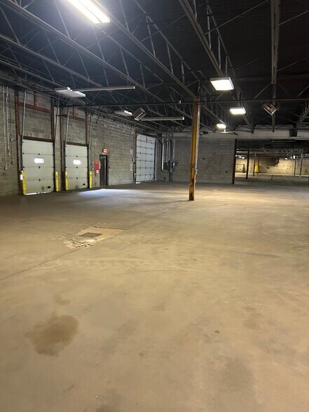More Photos Of 28 Lexington Dr, Laconia Industrial For Lease