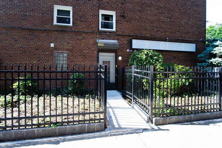 More Photos Of 10380 103rd St, Ozone Park Office Residential For Sale