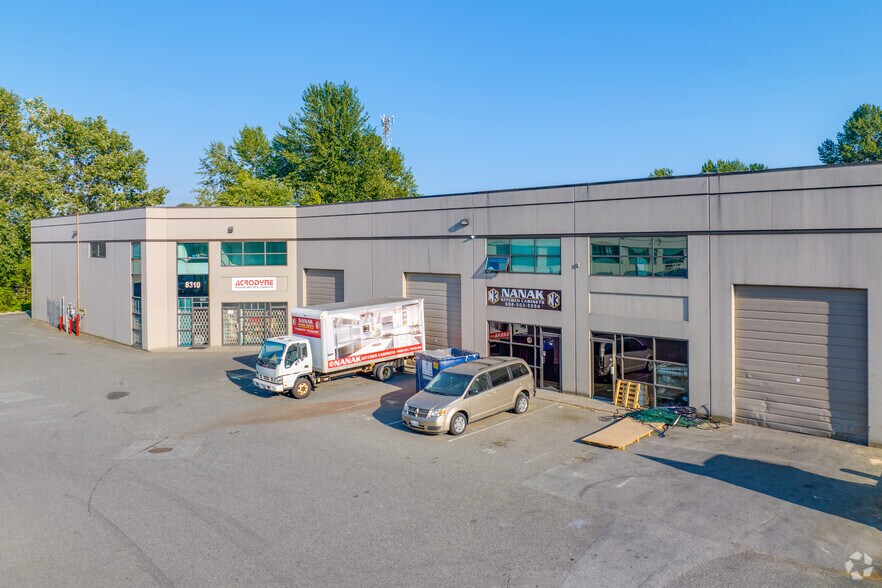 More Photos Of 8308 130 St, Surrey Flex For Sale