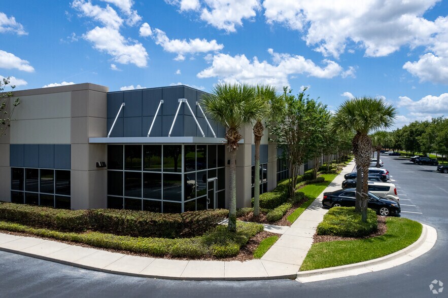 More Photos Of 2405 Commerce Park Dr, Orlando Unknown For Lease