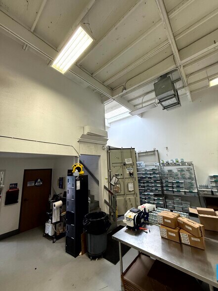 More Photos Of 1447 Santa Fe Ave, Long Beach Manufacturing For Sale
