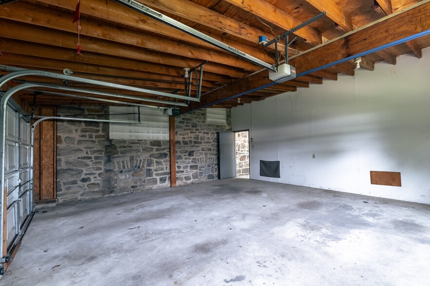 More Photos Of 115 Clifton Ave, Collingdale Specialty For Sale