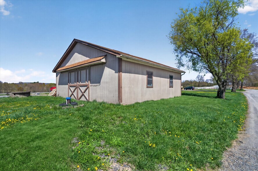 More Photos Of 261 Bullville Rd, Montgomery Horse Stables For Sale