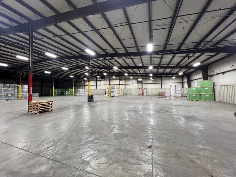 More Photos Of 1903 Polymer Dr, Chattanooga Distribution For Lease