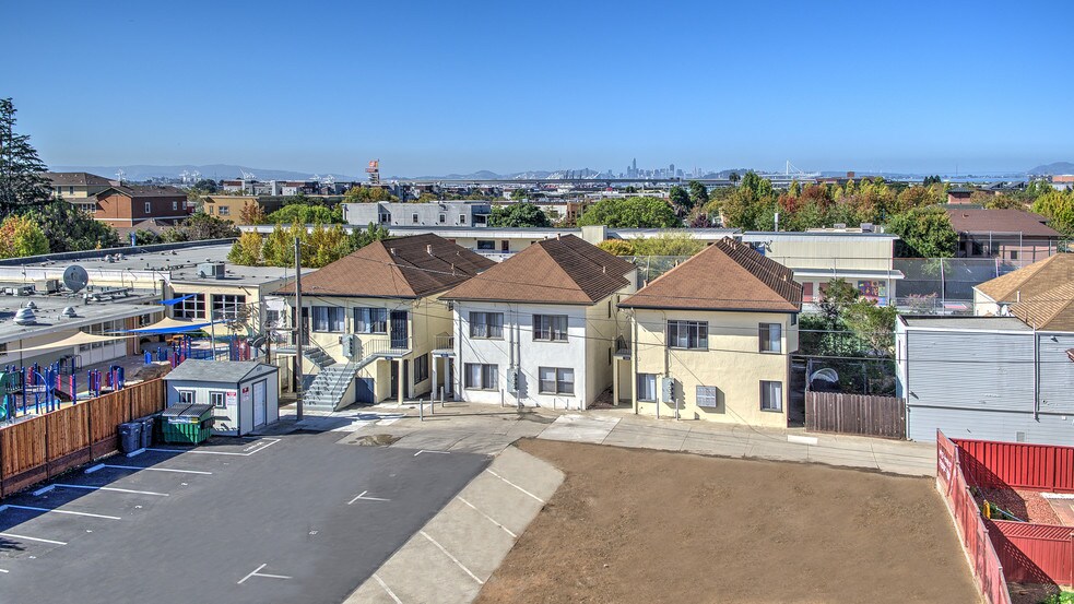 Primary Photo Of 1049 43rd St, Emeryville Apartments For Sale