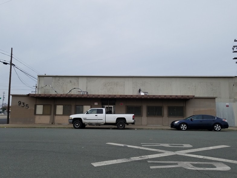 More Photos Of 935 E Scotts Ave, Stockton Manufacturing For Sale