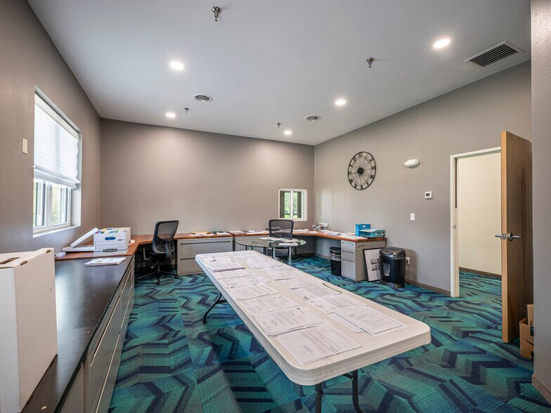 More Photos Of 2425 Township Road 414, Dundee Warehouse For Sale