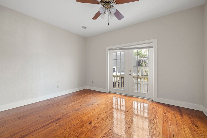 More Photos Of 7024 Central Ave, Saint Petersburg Medical For Sale