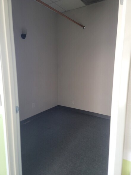 More Photos Of 2383 Lomita Blvd, Lomita Storefront For Lease
