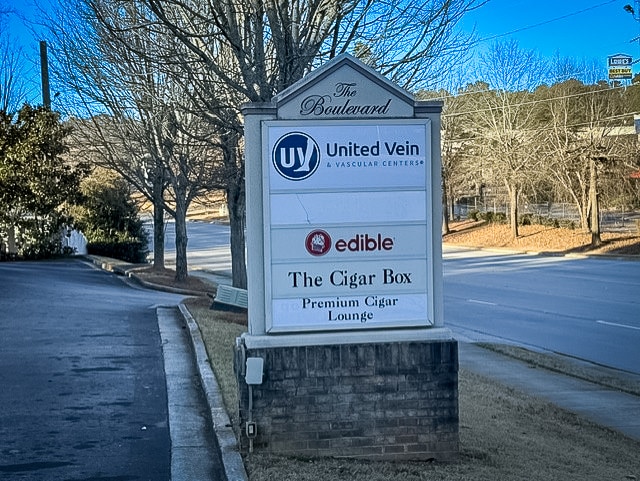 More Photos Of 6880 Douglas Blvd, Douglasville General Retail For Lease