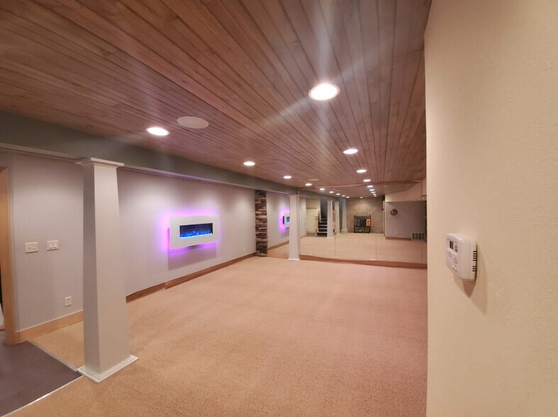 More Photos Of 3003 Hall St, Hays Medical For Sale