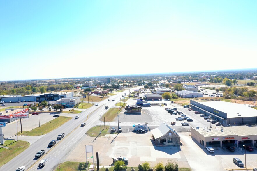 More Photos Of 1210 S Fm-51, Decatur Convenience Store For Lease