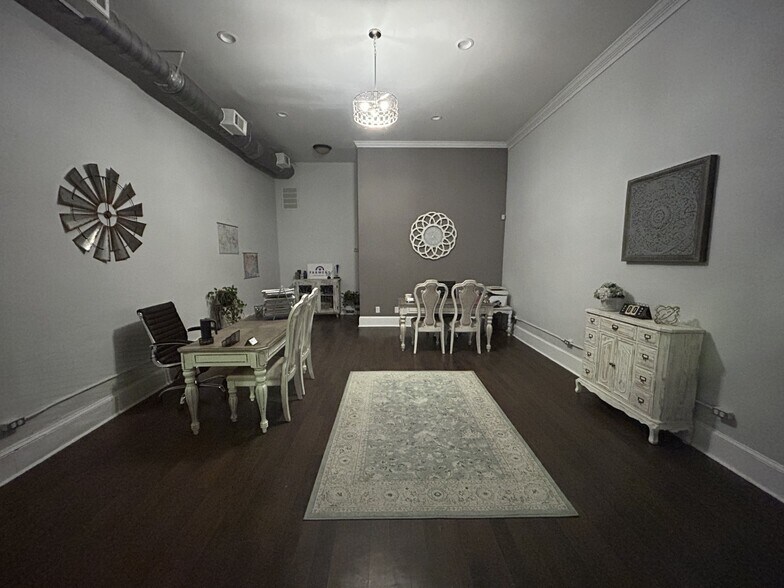 More Photos Of 512-518 2nd St, Macon General Retail For Sale