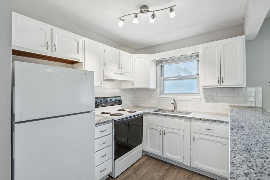 More Photos Of 8000-8034 E 88th Ter, Kansas City Apartments For Sale