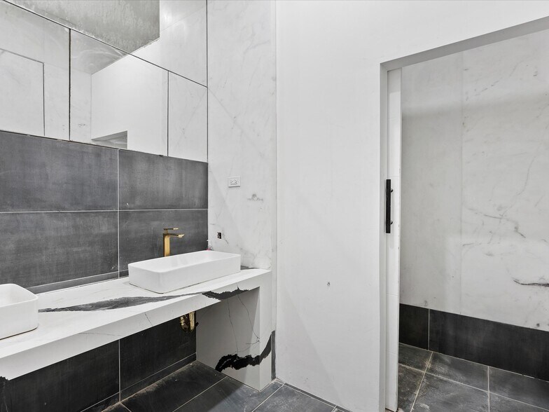 More Photos Of 1231 14th St, Miami Beach Storefront Retail Office For Lease