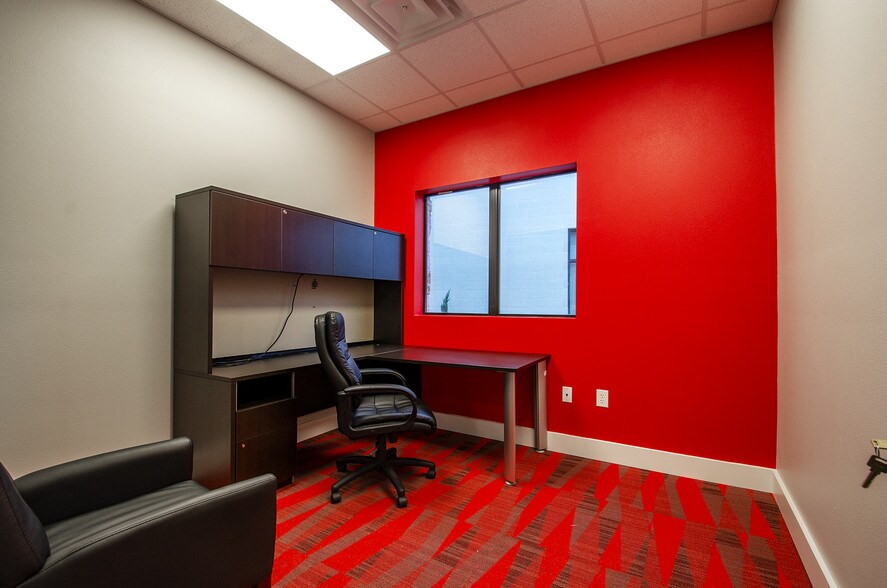 More Photos Of 6827 Communications Pky, Plano Medical For Lease