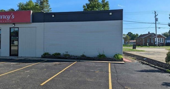 More Photos Of 3218 W Harmon Hwy, Peoria General Retail For Lease