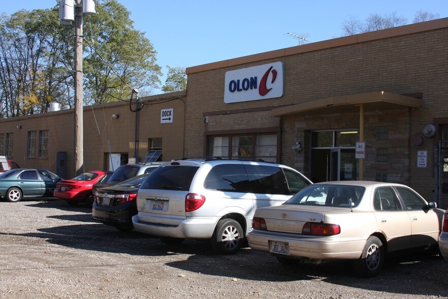 More Photos Of 411 Union St, Geneva Manufacturing For Sale