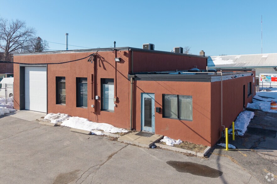 More Photos Of 60 Edmund St, East Providence Office For Lease