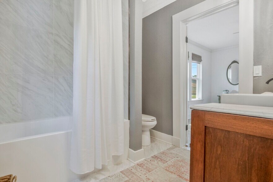 More Photos Of 6682 Ravine St, Milton Office Residential For Sale
