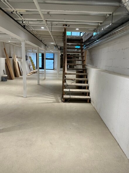 More Photos Of 83-91B Walnut Av, Toronto Office For Lease