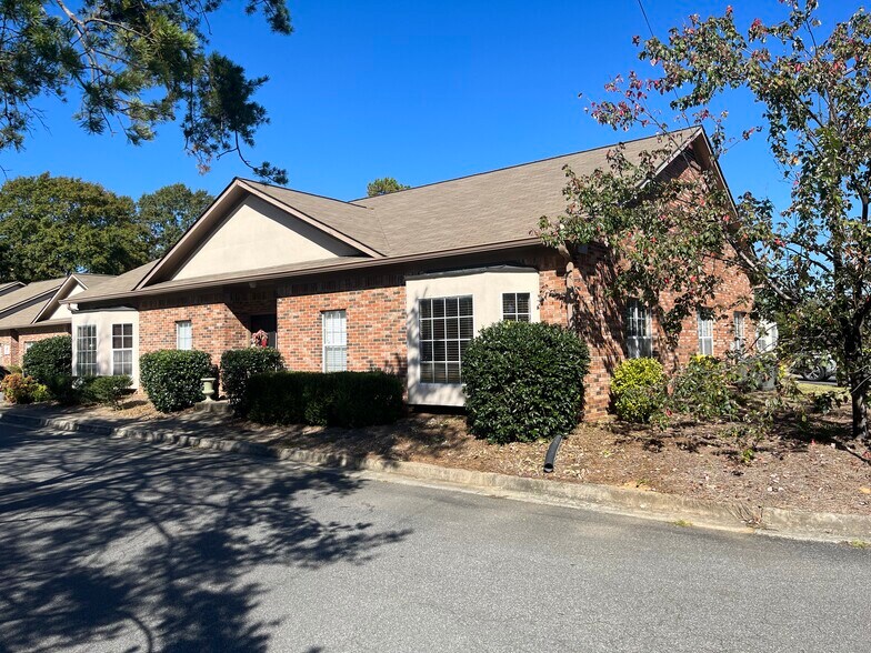 More Photos Of 850 Kennesaw Ave NW, Marietta Medical For Lease