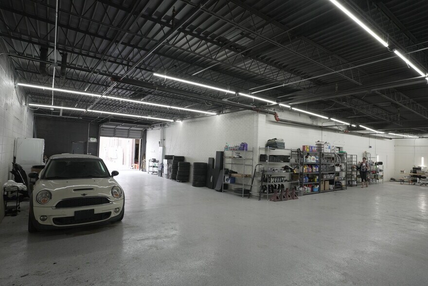 More Photos Of 3301 E 42nd Ave, Denver Warehouse For Sale