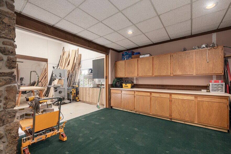 More Photos Of 312 4th Street St, Kremmling Light Manufacturing For Sale