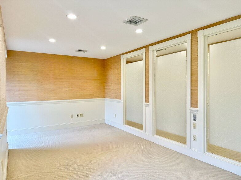 More Photos Of 1624 Sudbury Rd, Concord Office For Lease