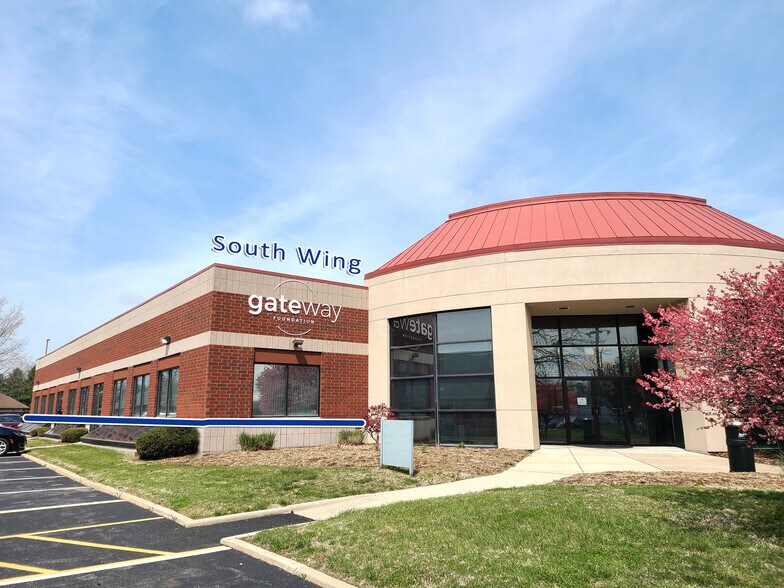 More Photos Of 1 Bronze Pointe Blvd, Swansea Office For Lease