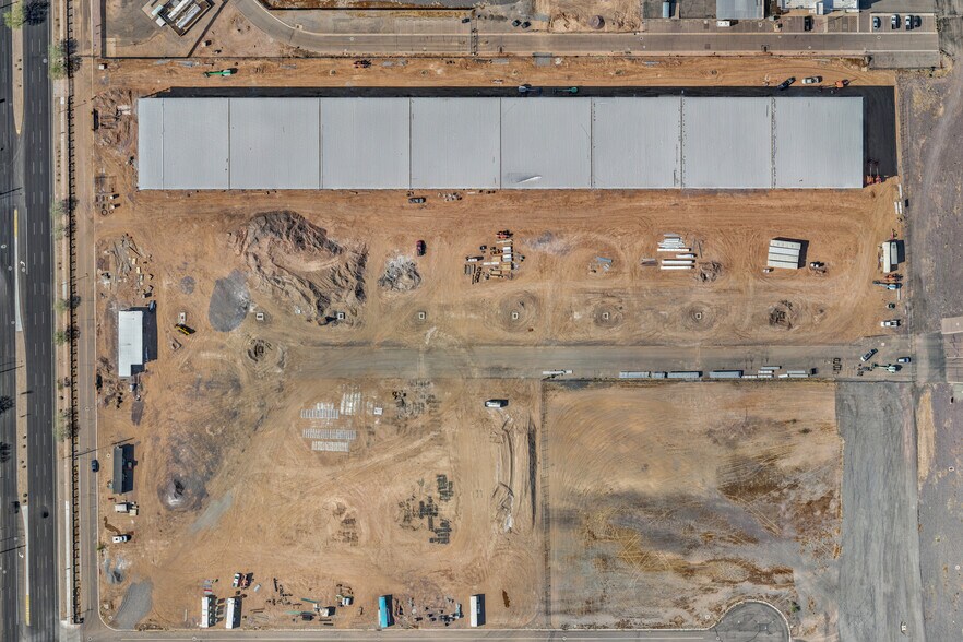 More Photos Of 180 E Deer Valley Dr, Phoenix Airplane Hangar For Lease