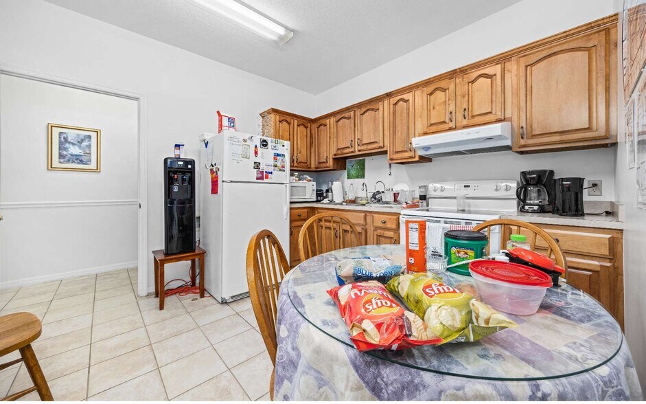 More Photos Of 1720 N Ohio Ave, Live Oak Office For Sale