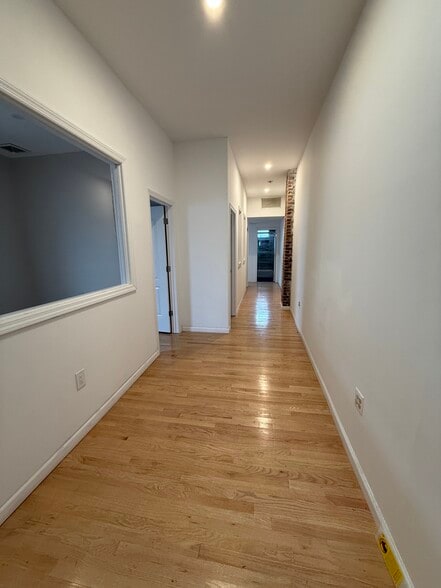 More Photos Of 217 Beach 116Th St, Rockaway Park Office For Lease
