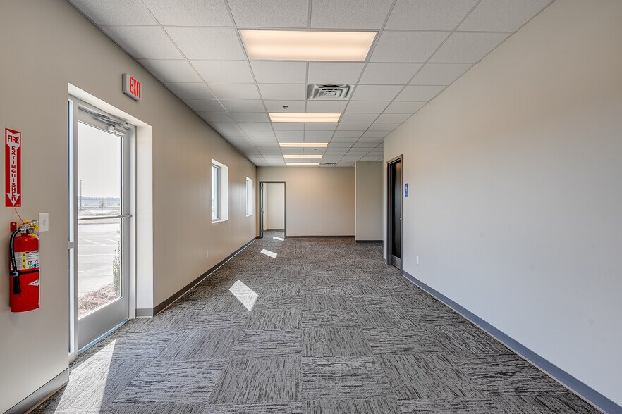 More Photos Of 421 Morgan Lakes Industrial blvd, Pooler Truck Terminal For Lease