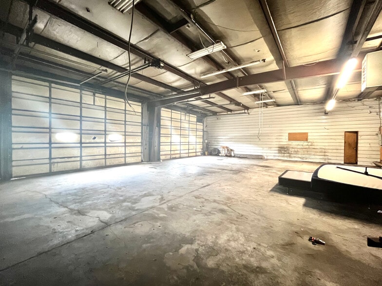 More Photos Of 1709 E 7th St, Atlantic Storefront Retail Office For Sale
