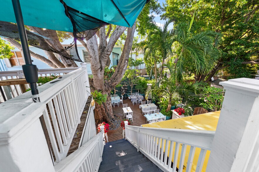 More Photos Of 816 Duval St, Key West Restaurant For Sale