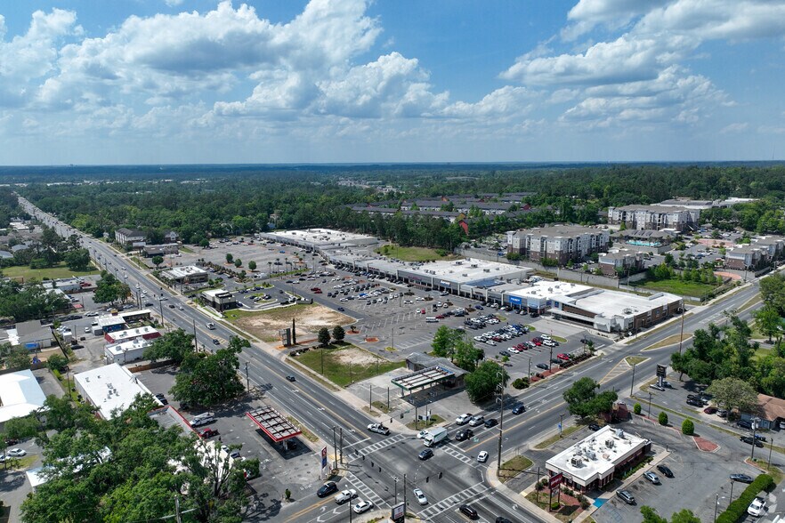 More Photos Of 2020 W Pensacola St, Tallahassee General Retail For Lease