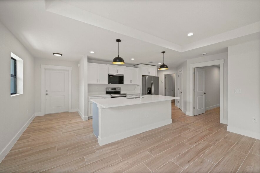 More Photos Of 26136 Northern Cross Rd, Punta Gorda Apartments For Sale