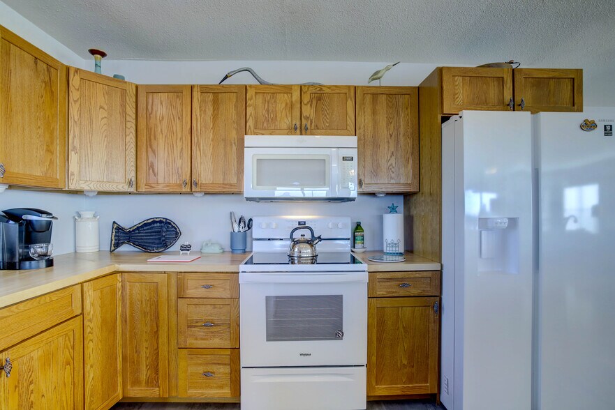 More Photos Of 3691 Main St, Chincoteague Marina For Sale