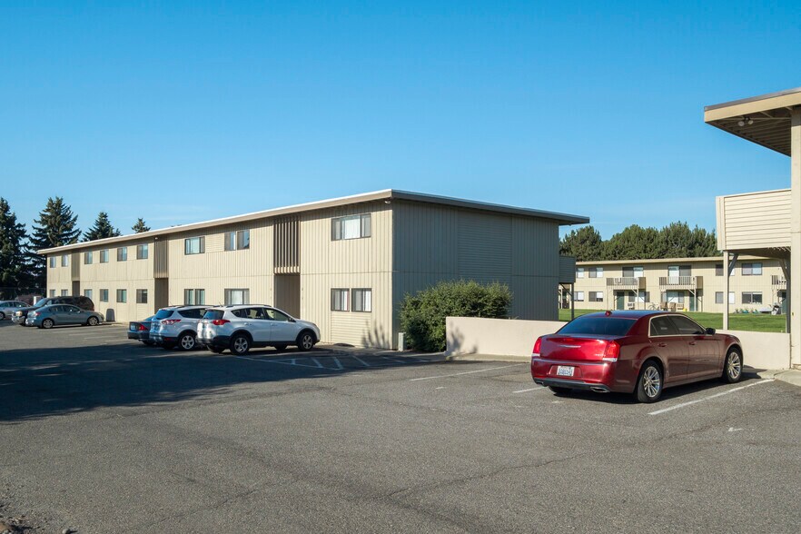 More Photos Of 925 E 18th Ave, Ellensburg Apartments For Sale