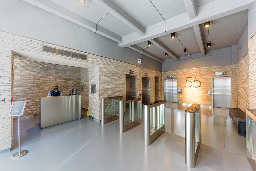 More Photos Of 55 Washington St, Brooklyn Office For Lease