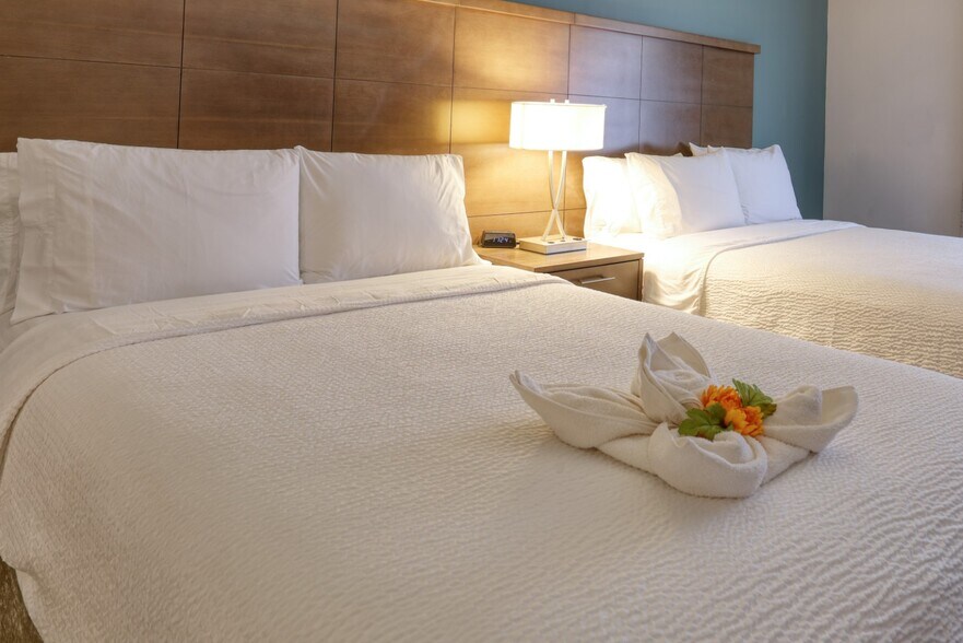 More Photos Of 4819 Canyon Lakes Trace Dr, Humble Hotel For Sale