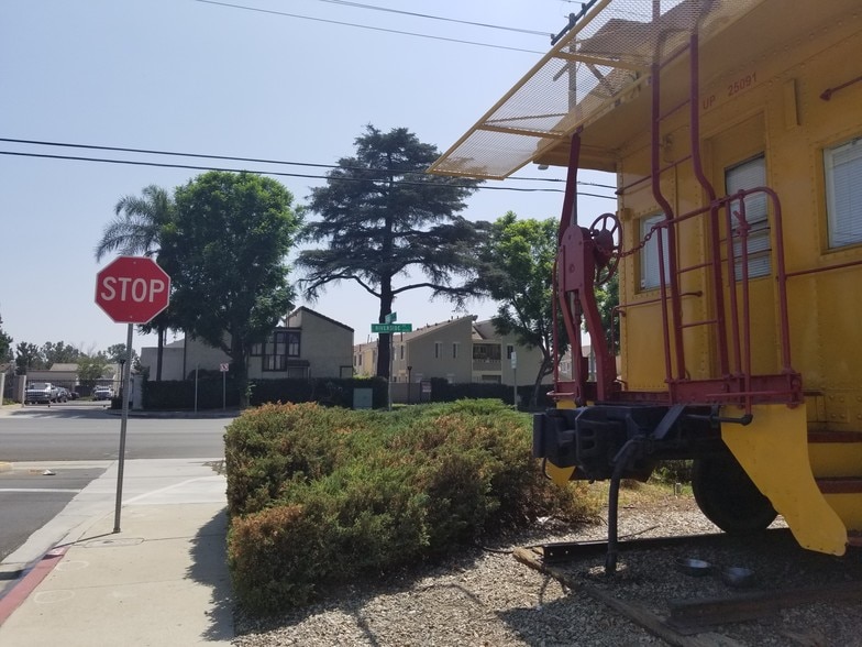 More Photos Of 4790 Riverside Dr, Chino Office For Lease