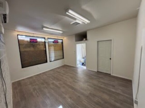 More Photos Of 13315 Victory Blvd, Van Nuys Freestanding For Lease