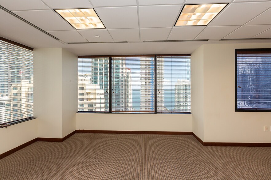More Photos Of 1200 Brickell Ave, Miami Office For Sale