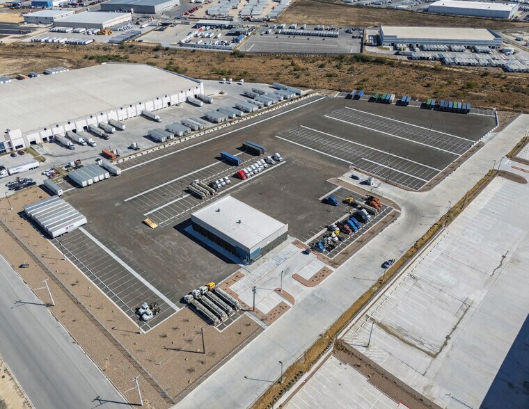 Primary Photo Of 1203 Reuthinger Pky, Laredo Land For Lease