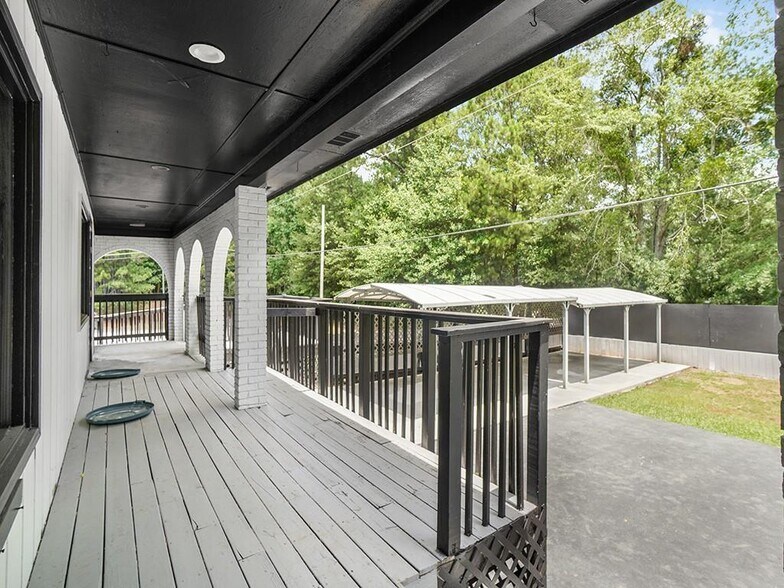 More Photos Of 2141 Flat Shoals Rd, Conyers Freestanding For Sale