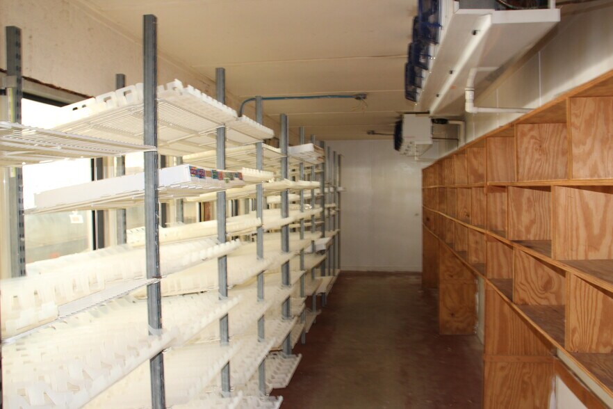 More Photos Of 6523 Harrietts Bluff Rd, Woodbine Freestanding For Sale